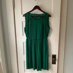 Green sleeveless pleated Zara dress - Size M